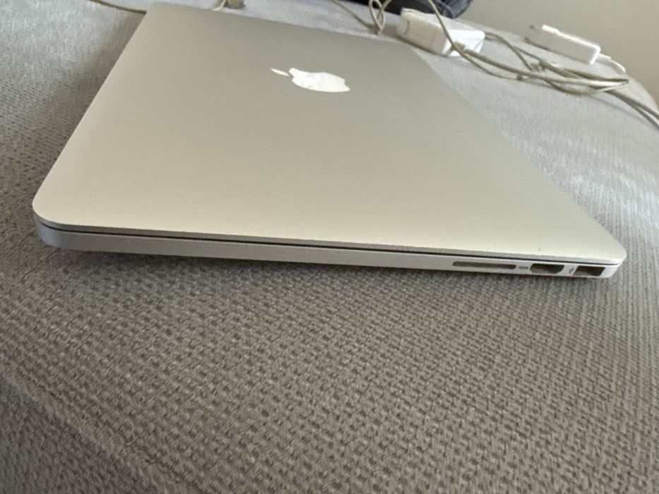 Macbook Pro 13’’ 2015 i5 8GB 128GB