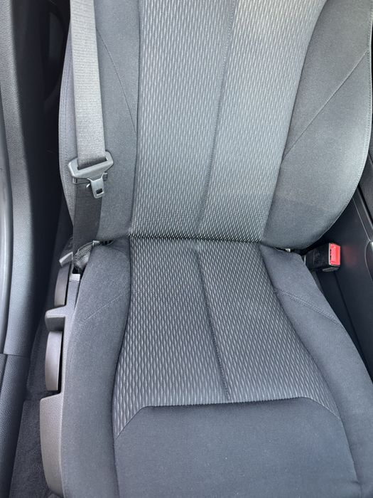 Салон BMW F30 з картами та підігрівом