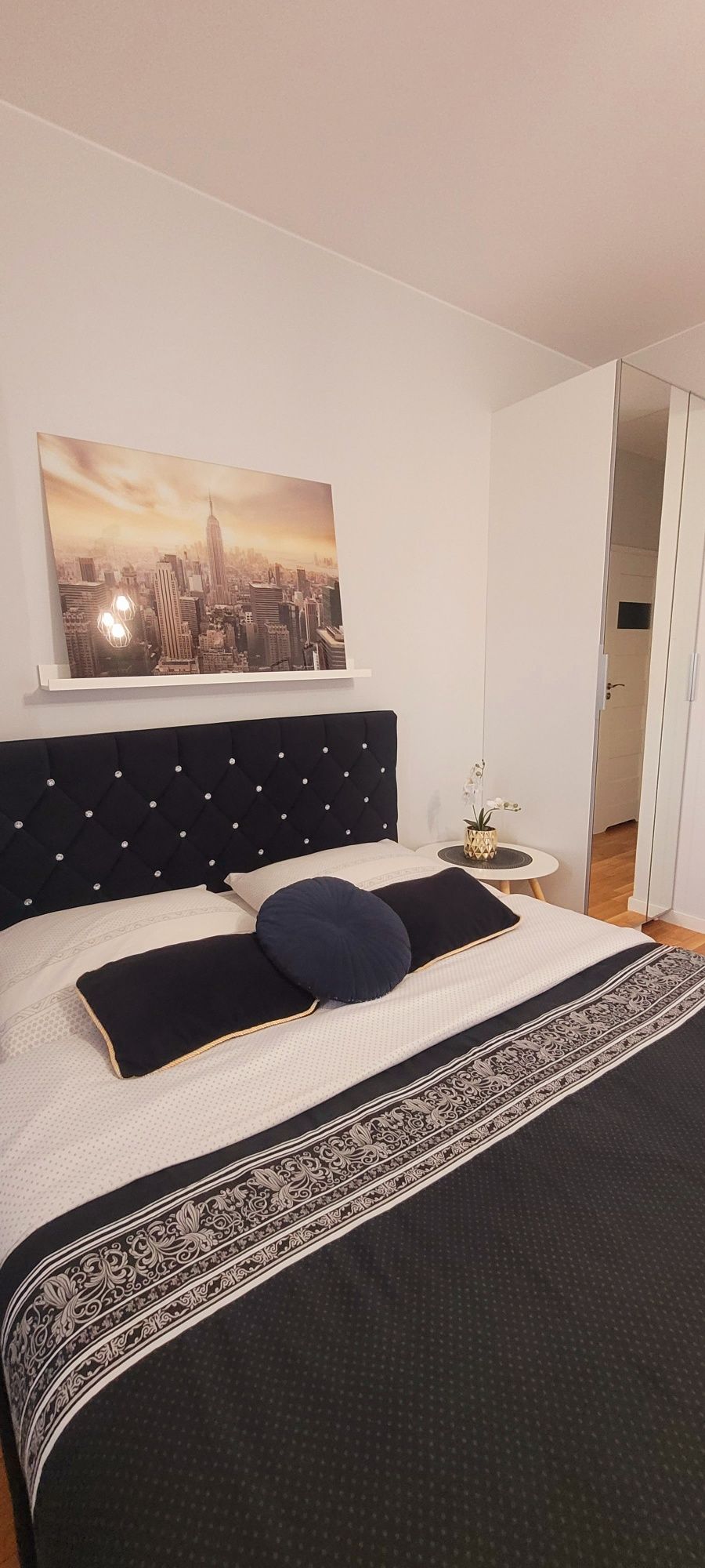 Apartament przy Galerii Łopuszańska! Na godziny i doby