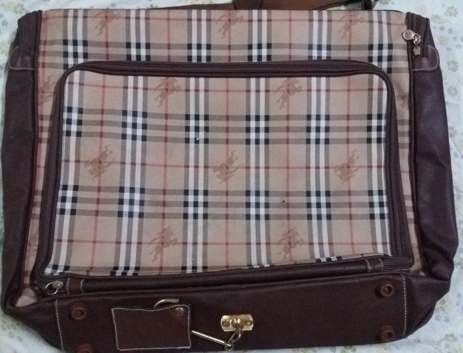 mala / pasta  viagem burberry Original
