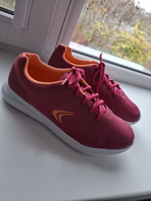 Женские кроссовки"Clarks" 41 размер
