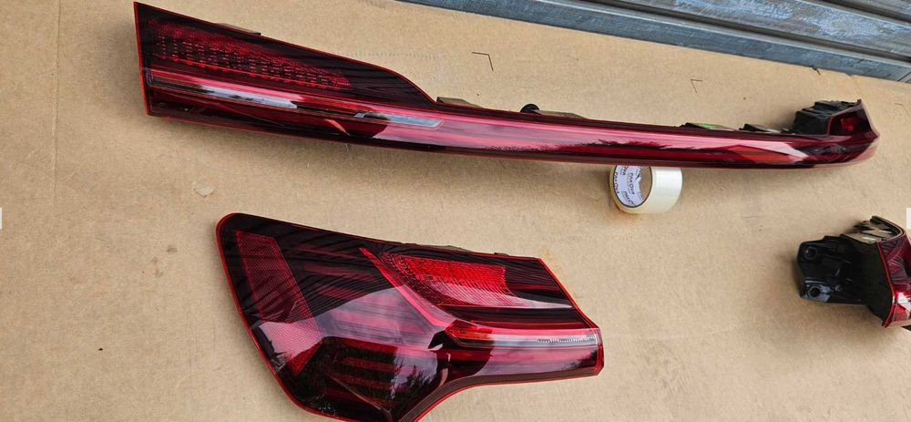 Фанарі задні AUDI E-TRON 4KE