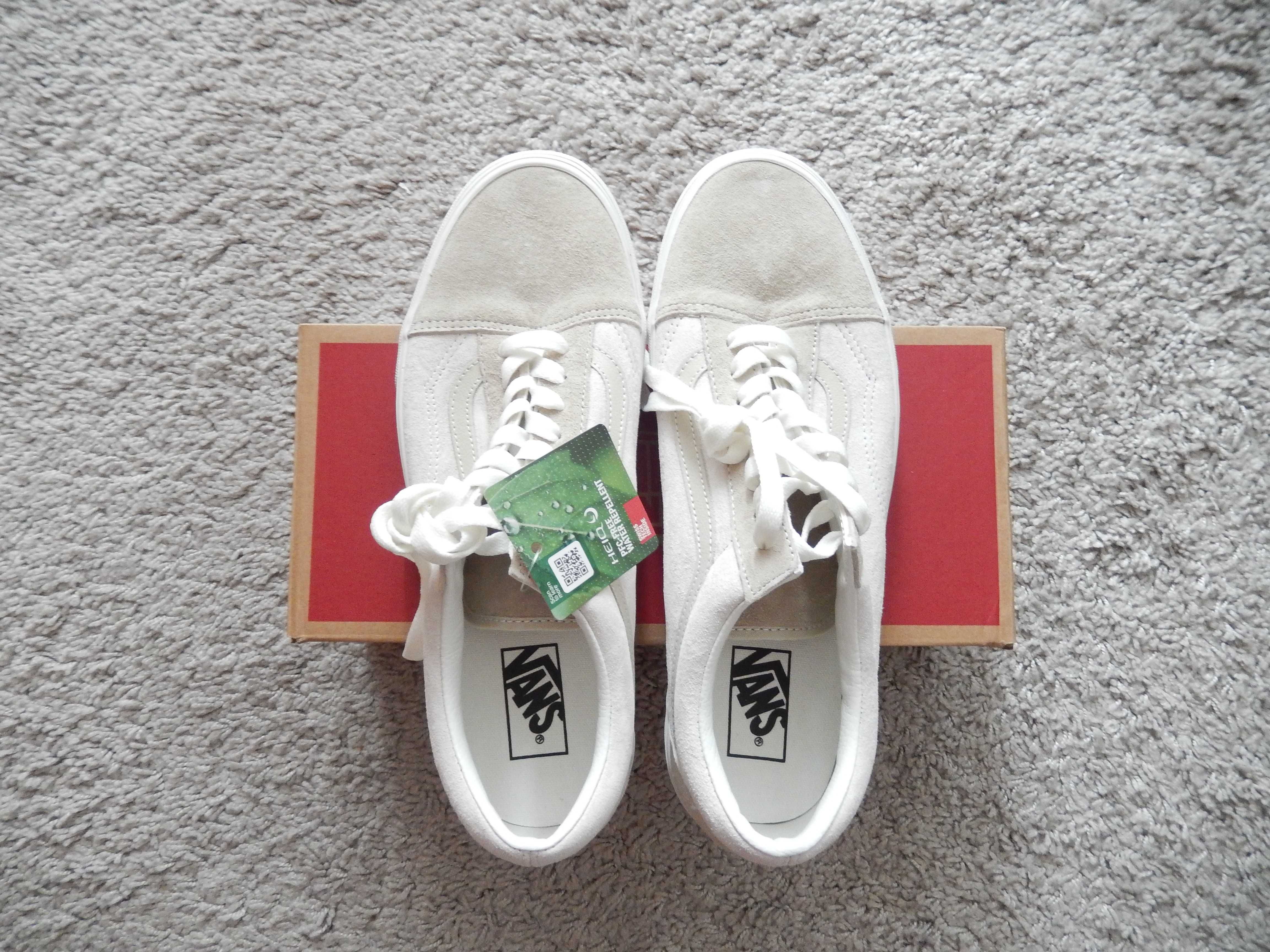 nowe męskie buty Vans Old Skool Pig Suede rozmiar 44,5 (29 cm)