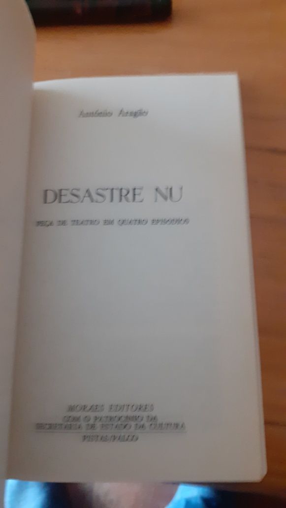 Desastre Nu de António Aragão peça 4 episódios moraes teatro