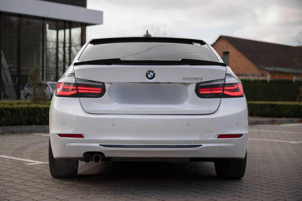 BMW 3 Series F30 2015 року 2.0 бензин 245 к.с.  Автомат ZF 8 ст.