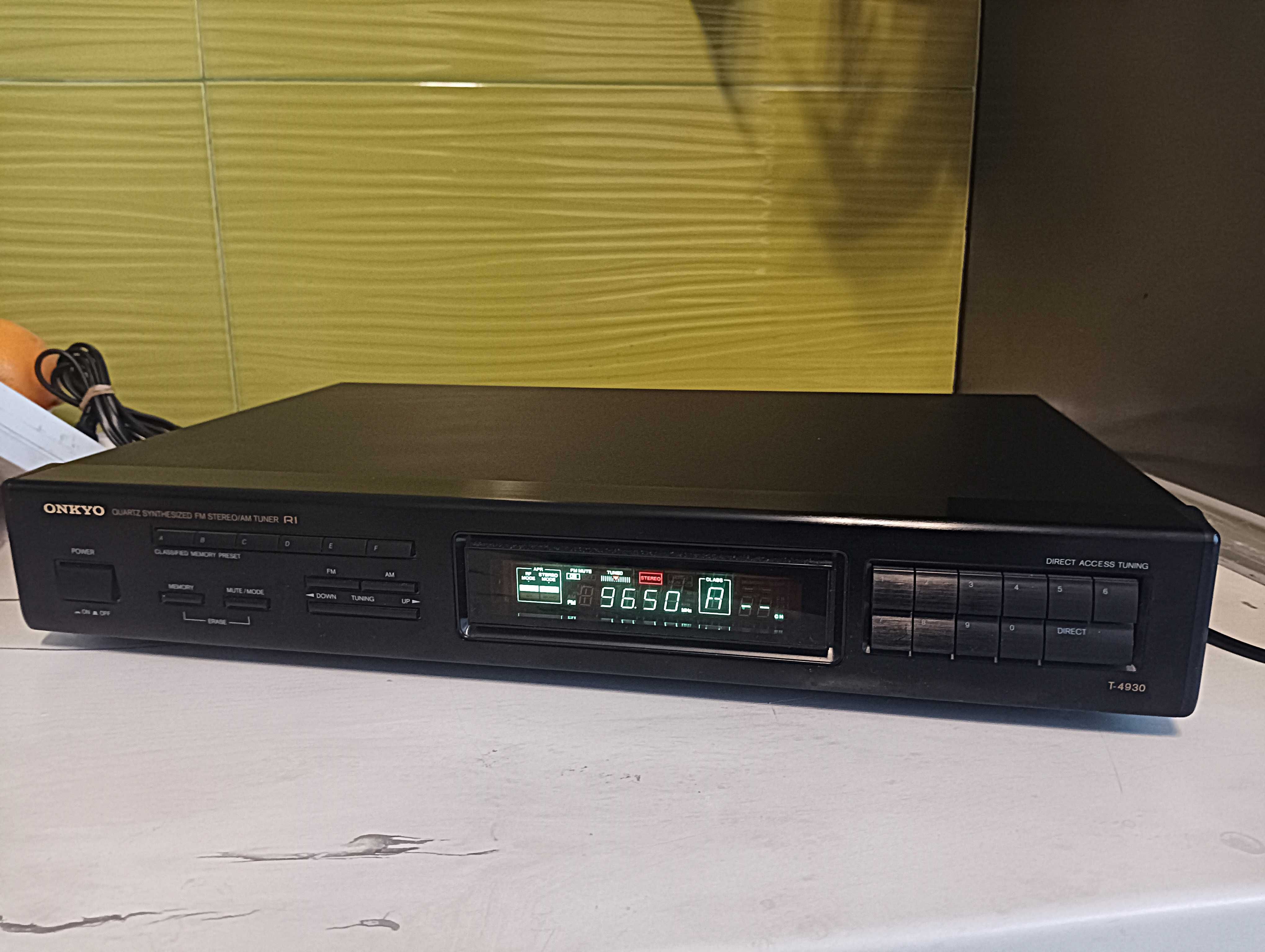 Jak nowy Tuner Onkyo T-4930