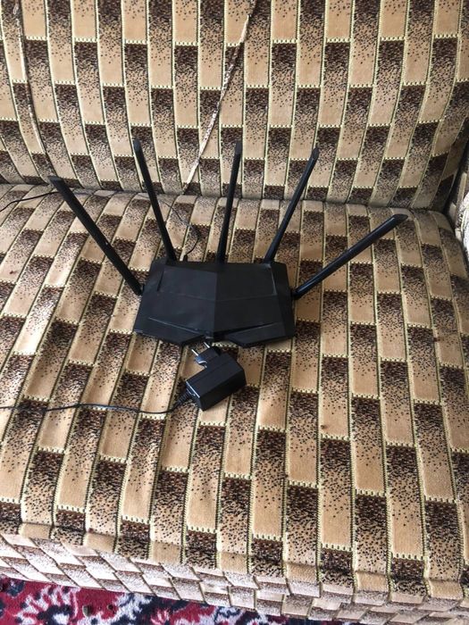Tenda AC11 – Супершвидкий Wi-Fi до 1167 Мбіт/с! Б/в, як новий