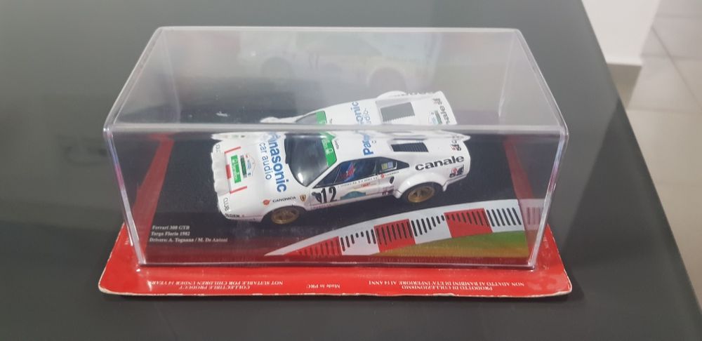 Miniatura Ferrari 308