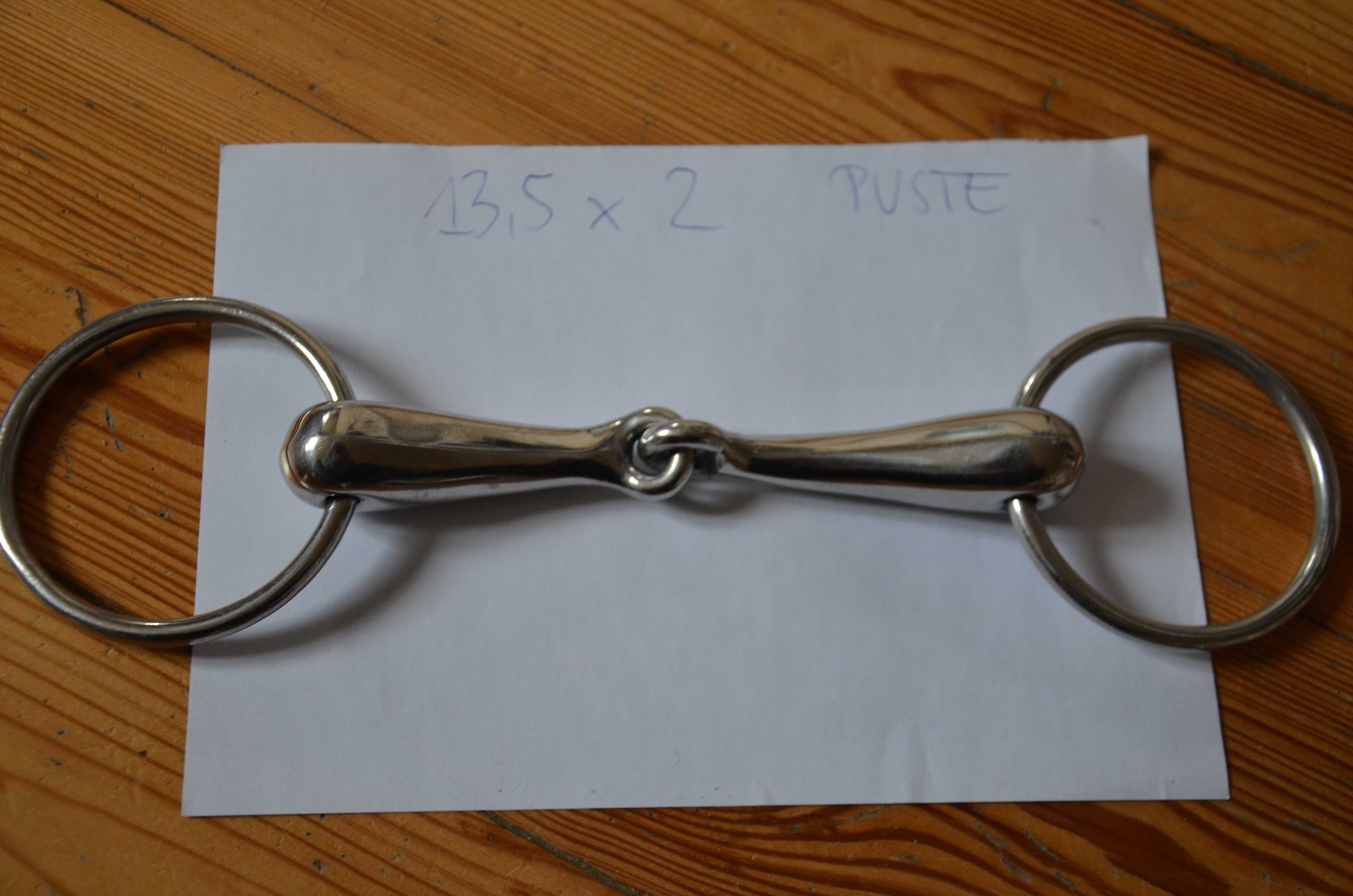 Nowe wędzidło puste pojedynczo łamane 13,5 x 2 cm