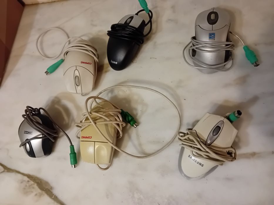 Conjunto de 6 Ratos de Computador Antigos Diversos