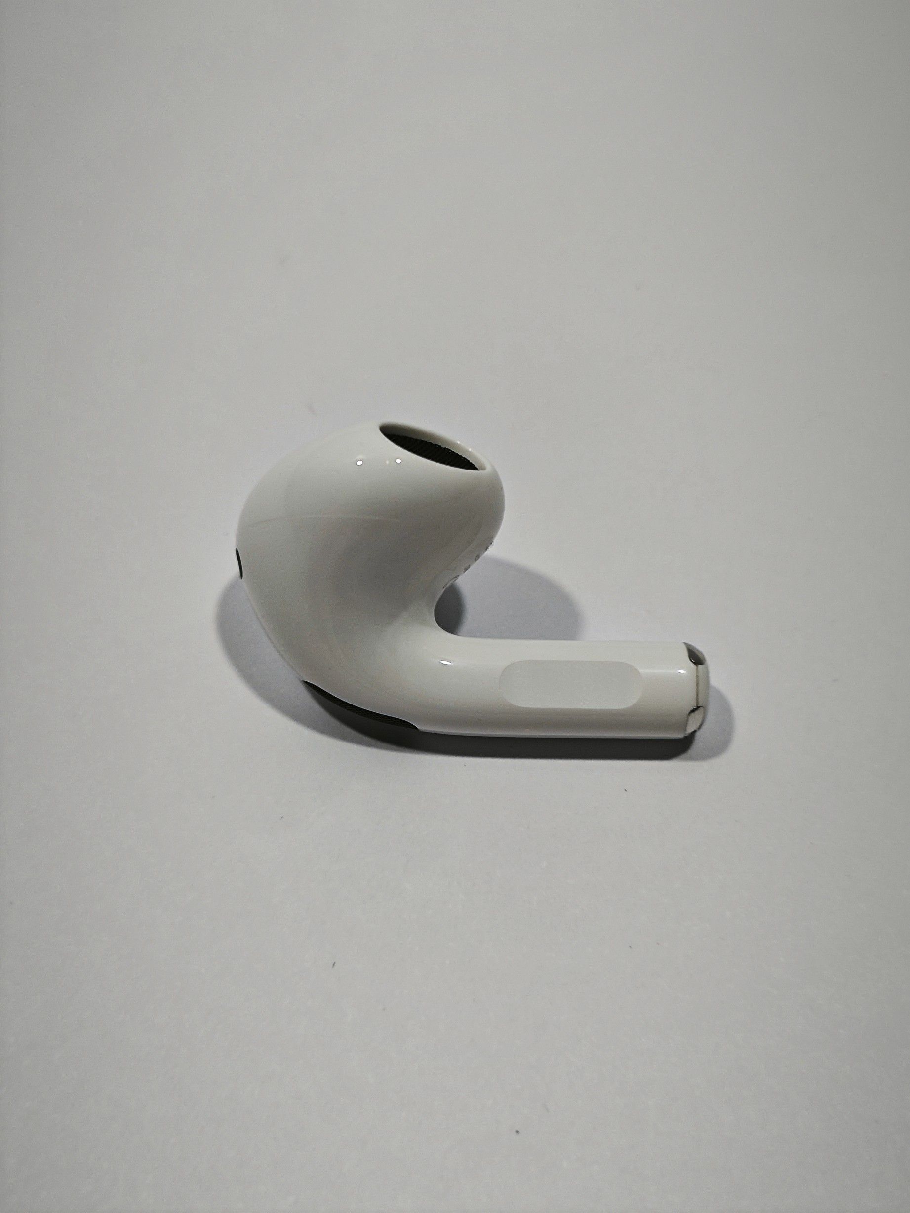 Oryginalna Prawa Słuchawka Apple Airpods 3 Gen. Magsafe A2565