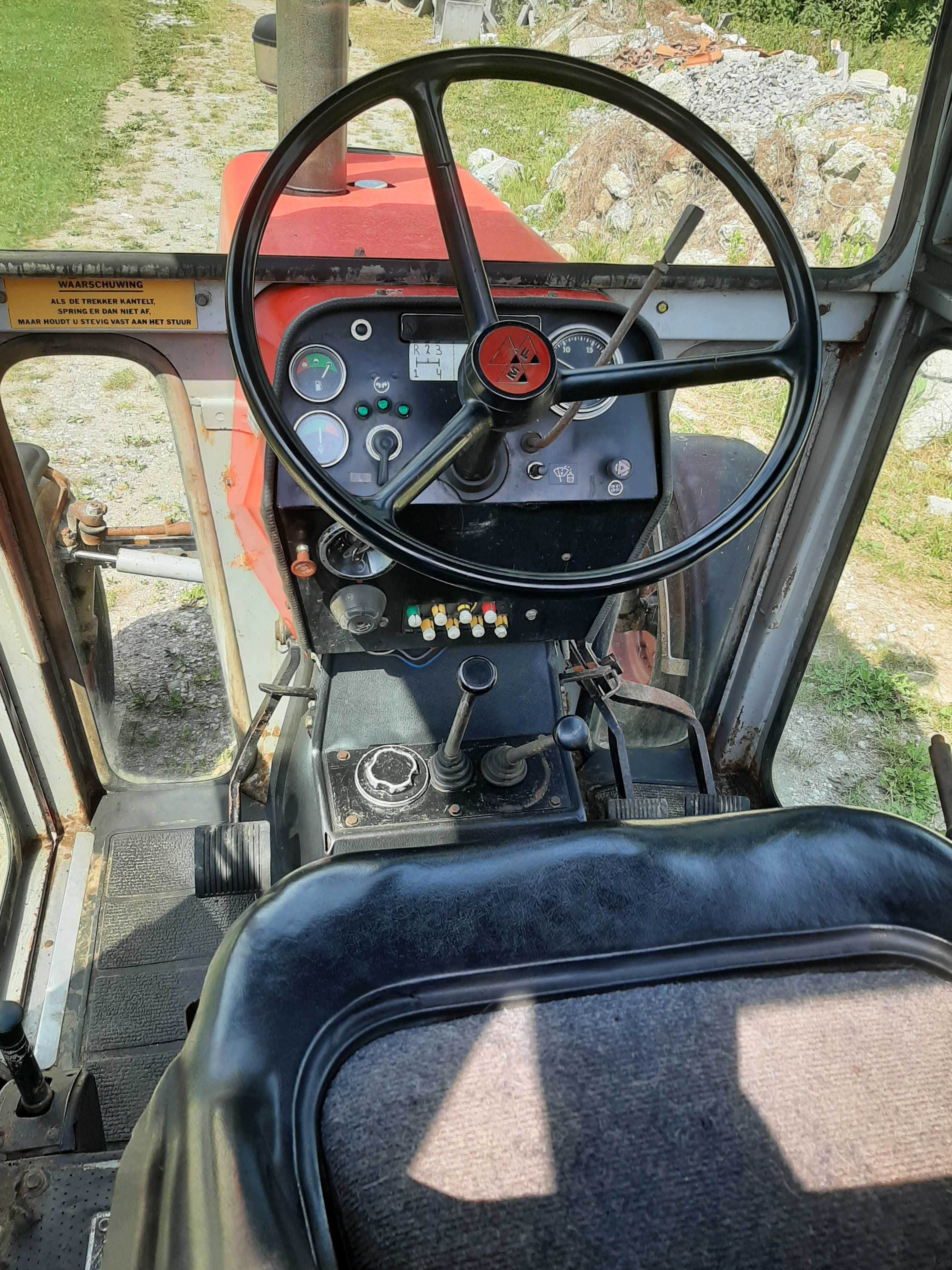 Massey Ferguson 560 wspomaganie kier.