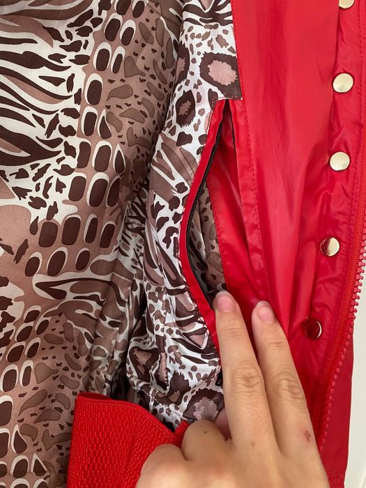 Kurtka zimowa puchowa z paskiem i kapturem