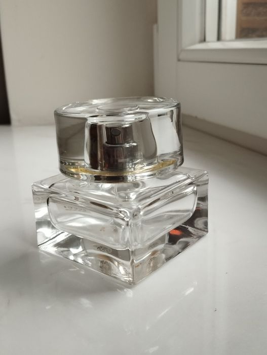 Ozdoba toaletki, szklana buteleczka po perfumach Gucci, nienapełnialna