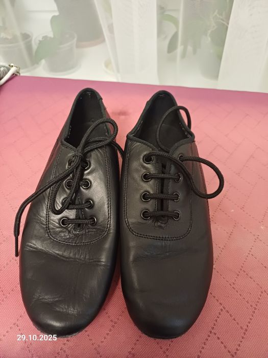 Туфлі для бальних танців