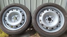 Koła: 4 felgi stalowe + 4 opony zimowe 195/50 r 15