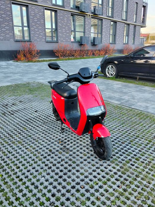 Червоний електовелосипед Fada N9