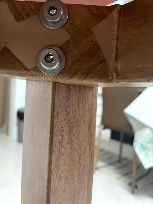 Mesa Extensível 6 lugares - Vidro Temperado