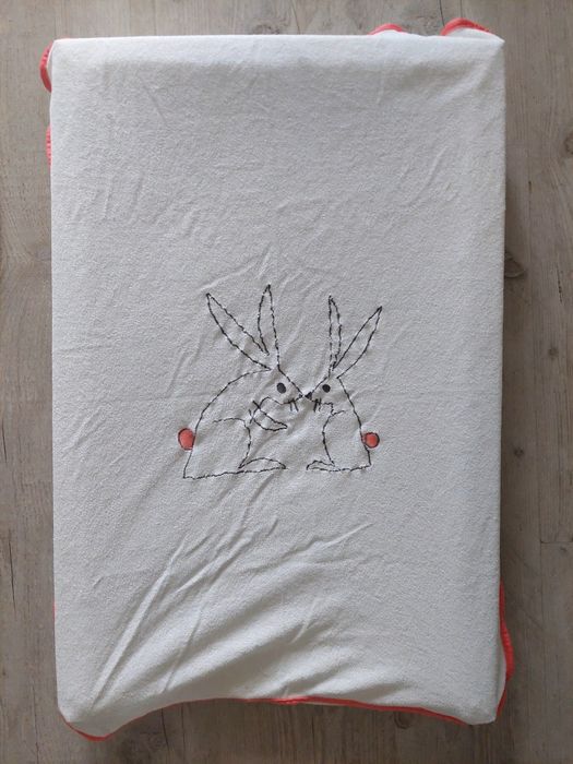 Trocador Vädra + 3 capas muda-fraldas