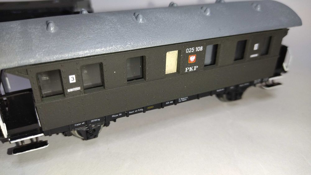 Modele 3 wagonów osobowych Ci, PKP, skala H0 (1:87)