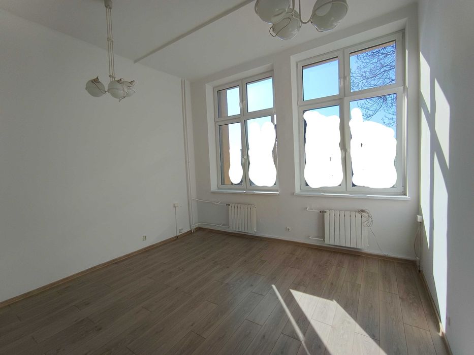 Lokal 21m2 Biuro,Usługi + PARKING ul. Grzegórzecka RONDO GRZEGÓRZECKIE