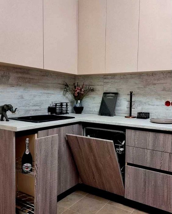 Кухни под заказ Кухні під замовлення Корпусні меблі