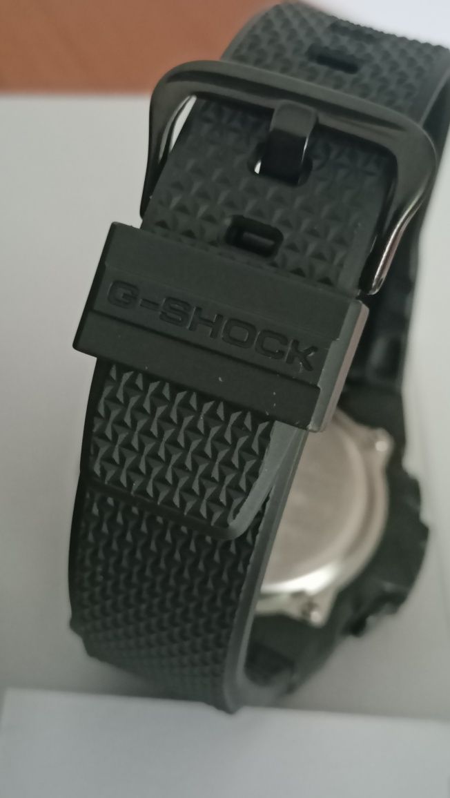 Casio g shock GST B400 AER carbon