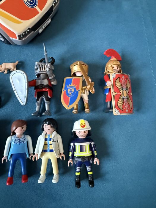 Playmobil – karetka + figurki + akcesoria (stan dobry)