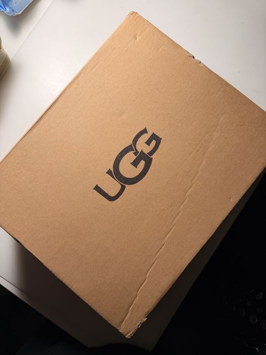 Botas UGG novas com caixa