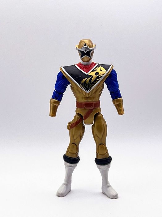 Gold Ranger (Ranger Dourado) Figura de Ação Super Ninja Steel (Bandai)