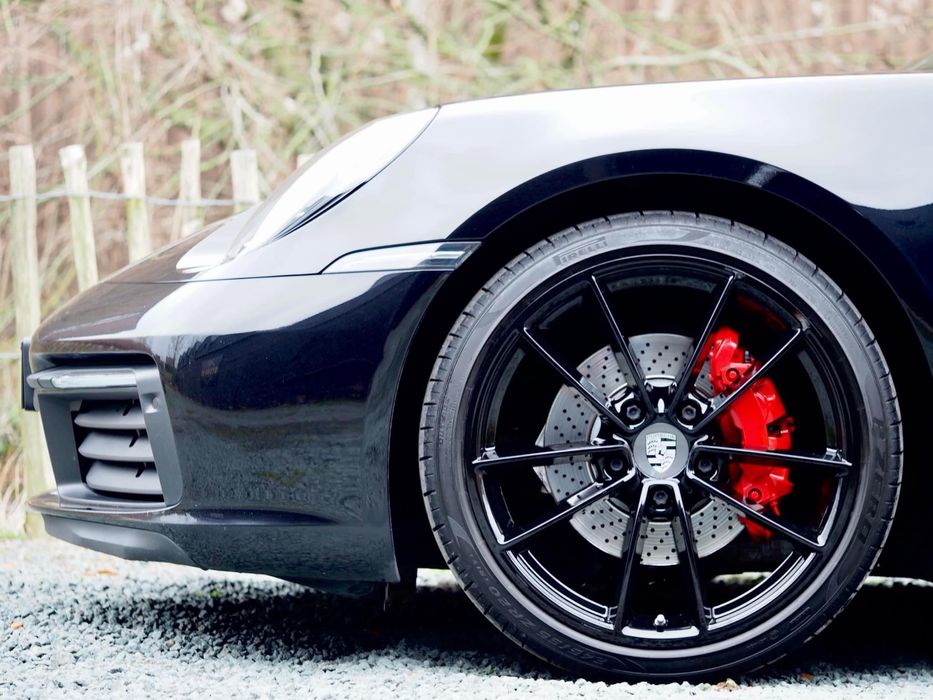 Porsche 911 versão 992