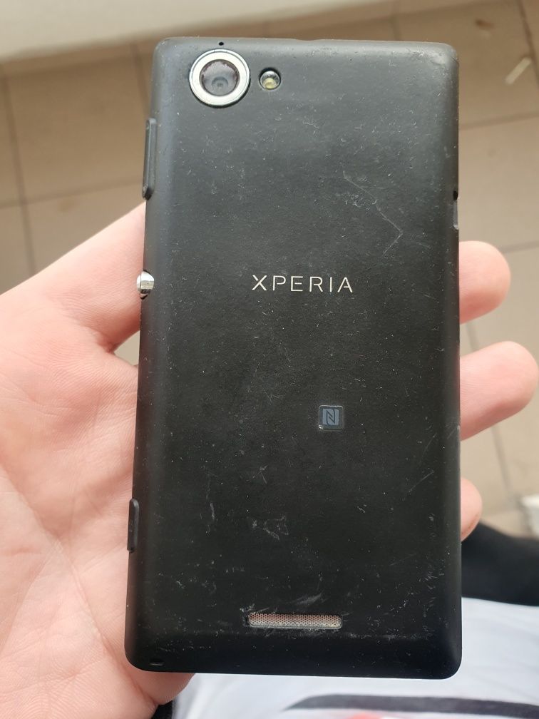 Sony Xperia L C2105