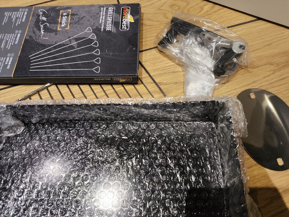 Grill węglowy przenośny na piknik kamping pod namiot