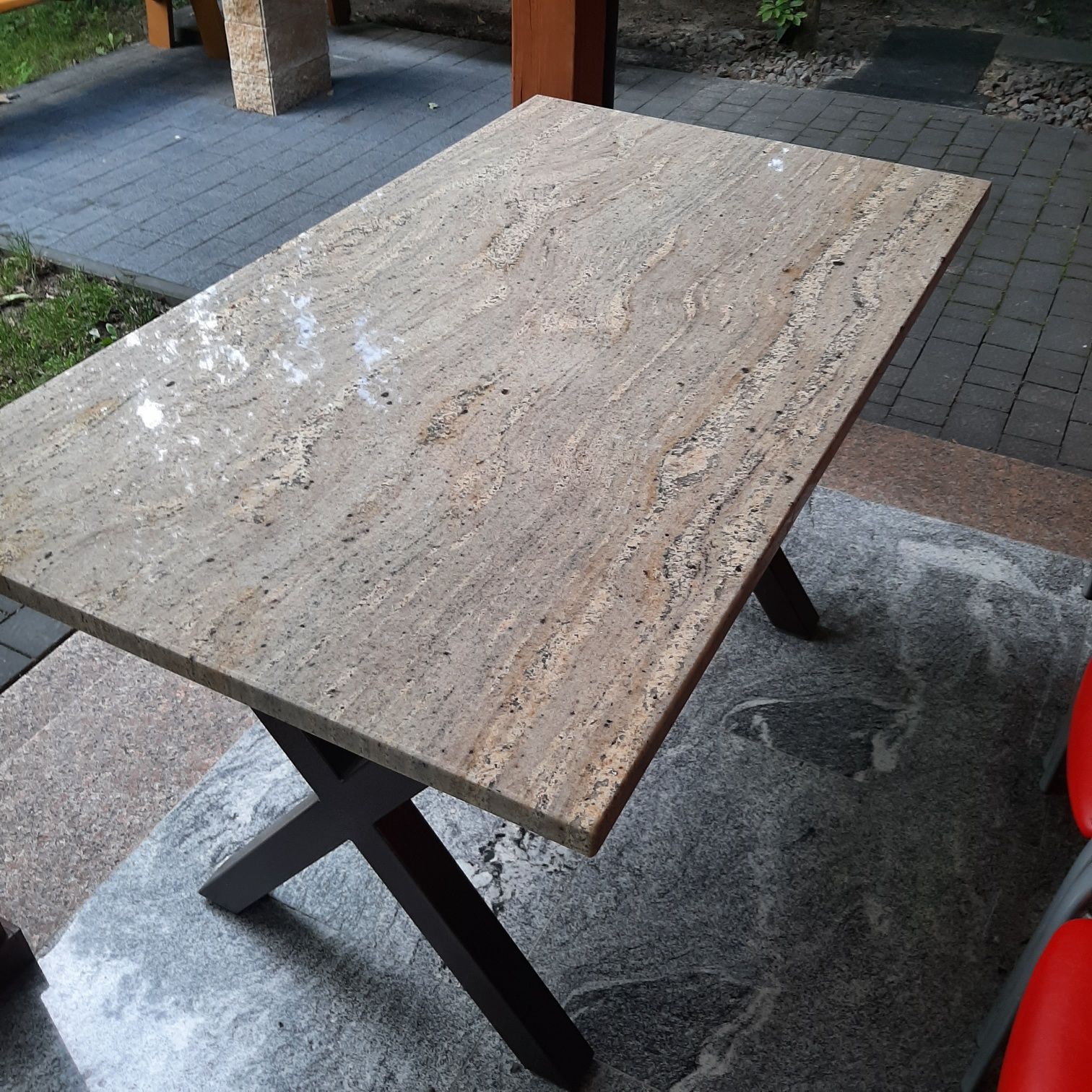 Stół granitowy na konstrukcji metalowej do domu, ogrodu, na taras,  b