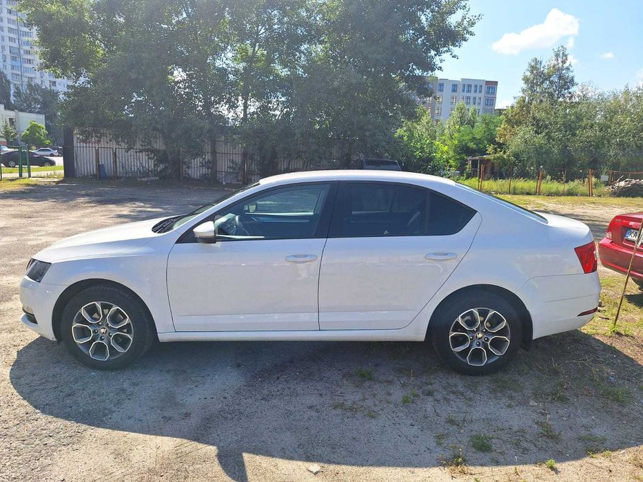 Шкода Октавія А7 в гарному стані