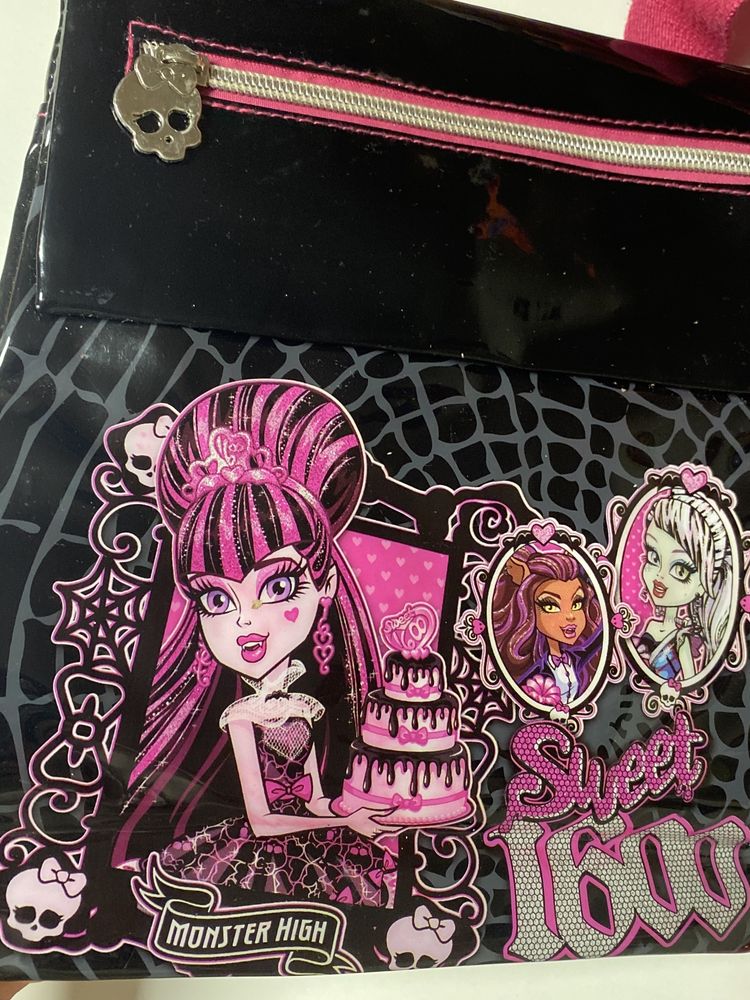Carteira e porta moedas Monster High e Violetta