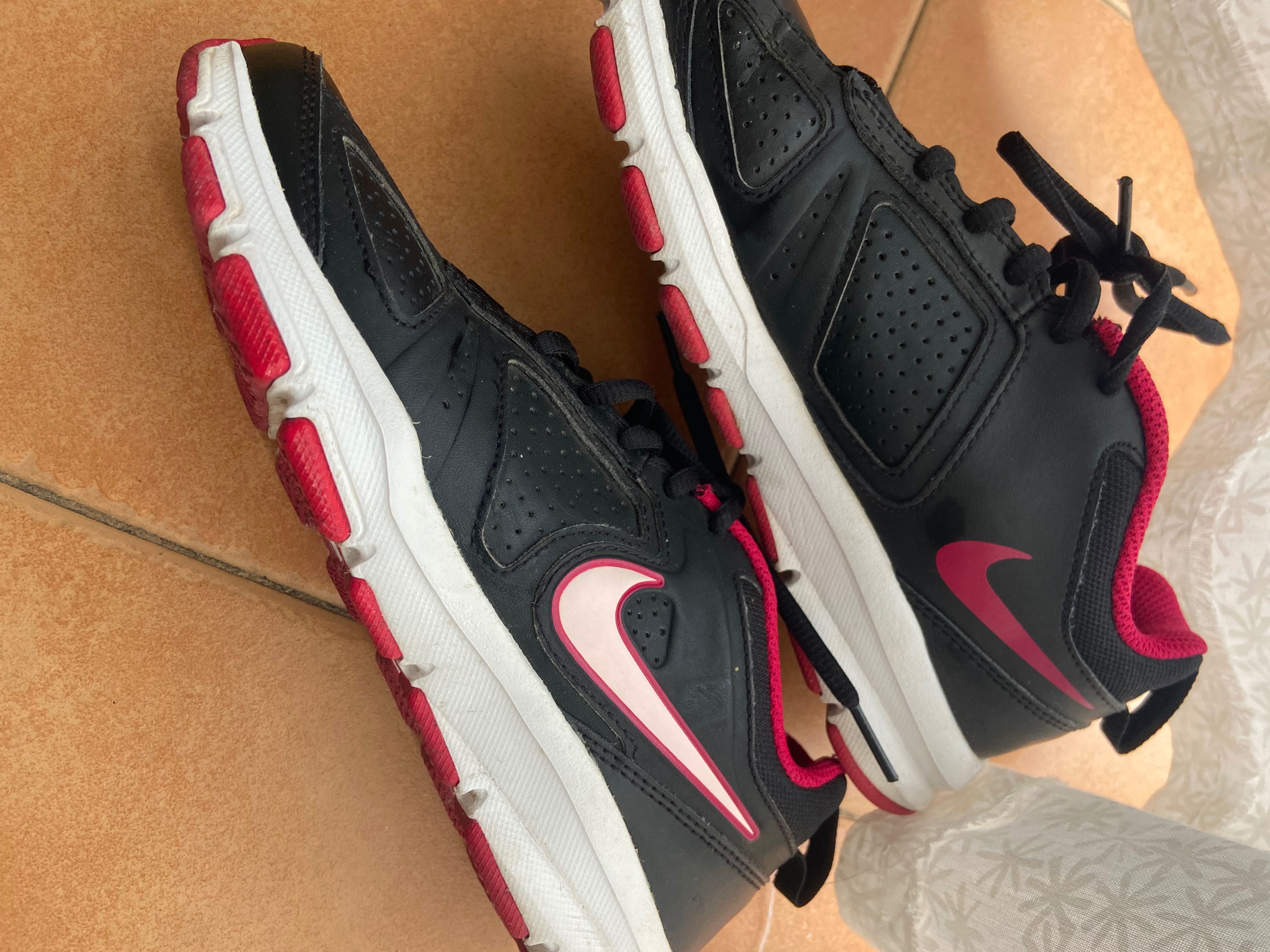 Ténis Nike Tam.34