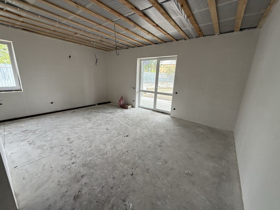 Продаж будинку з газовим опаленням ( 7,5 соток землі)