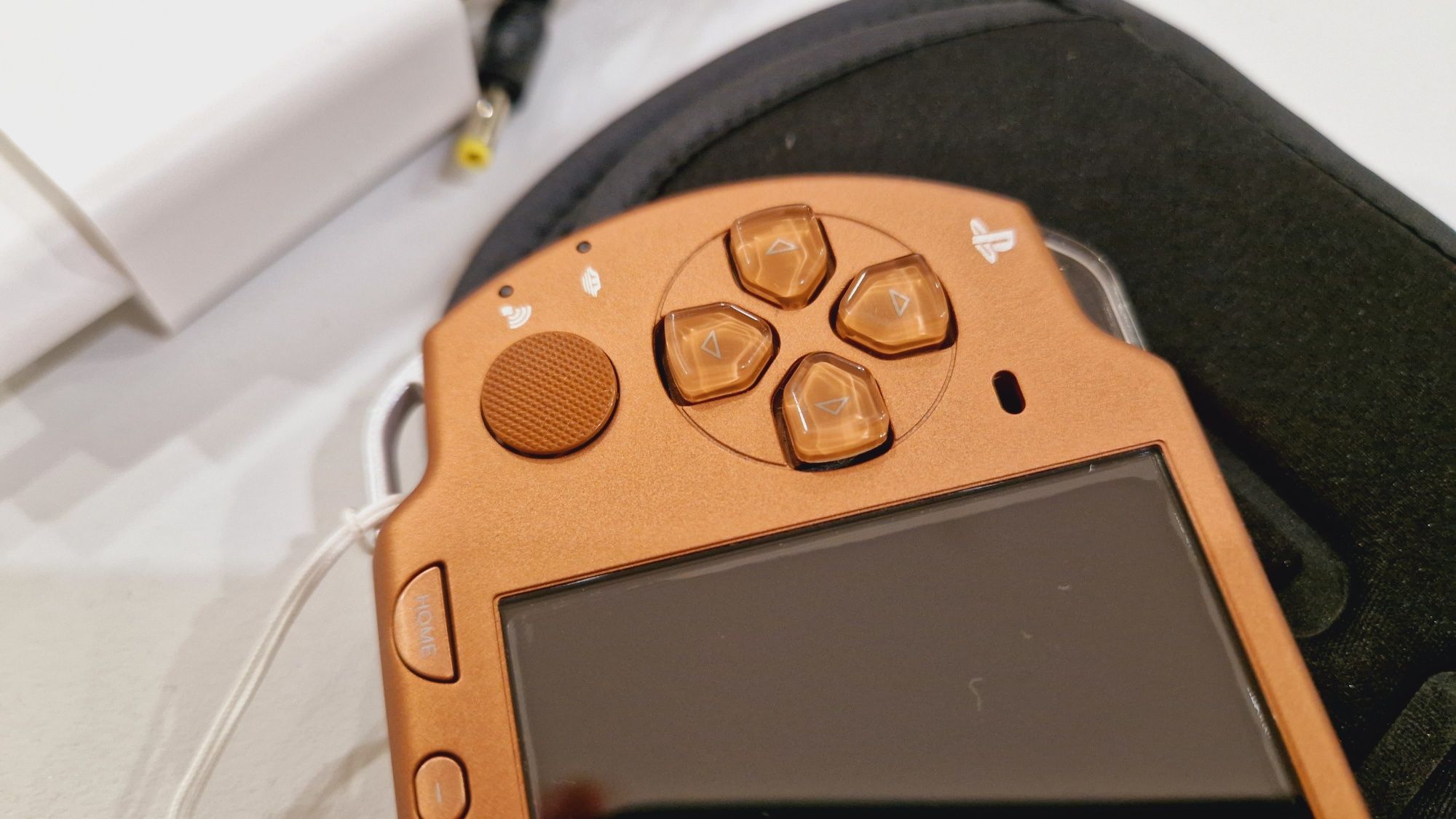 Sony PSP 2000 64гиг с играми 130шт