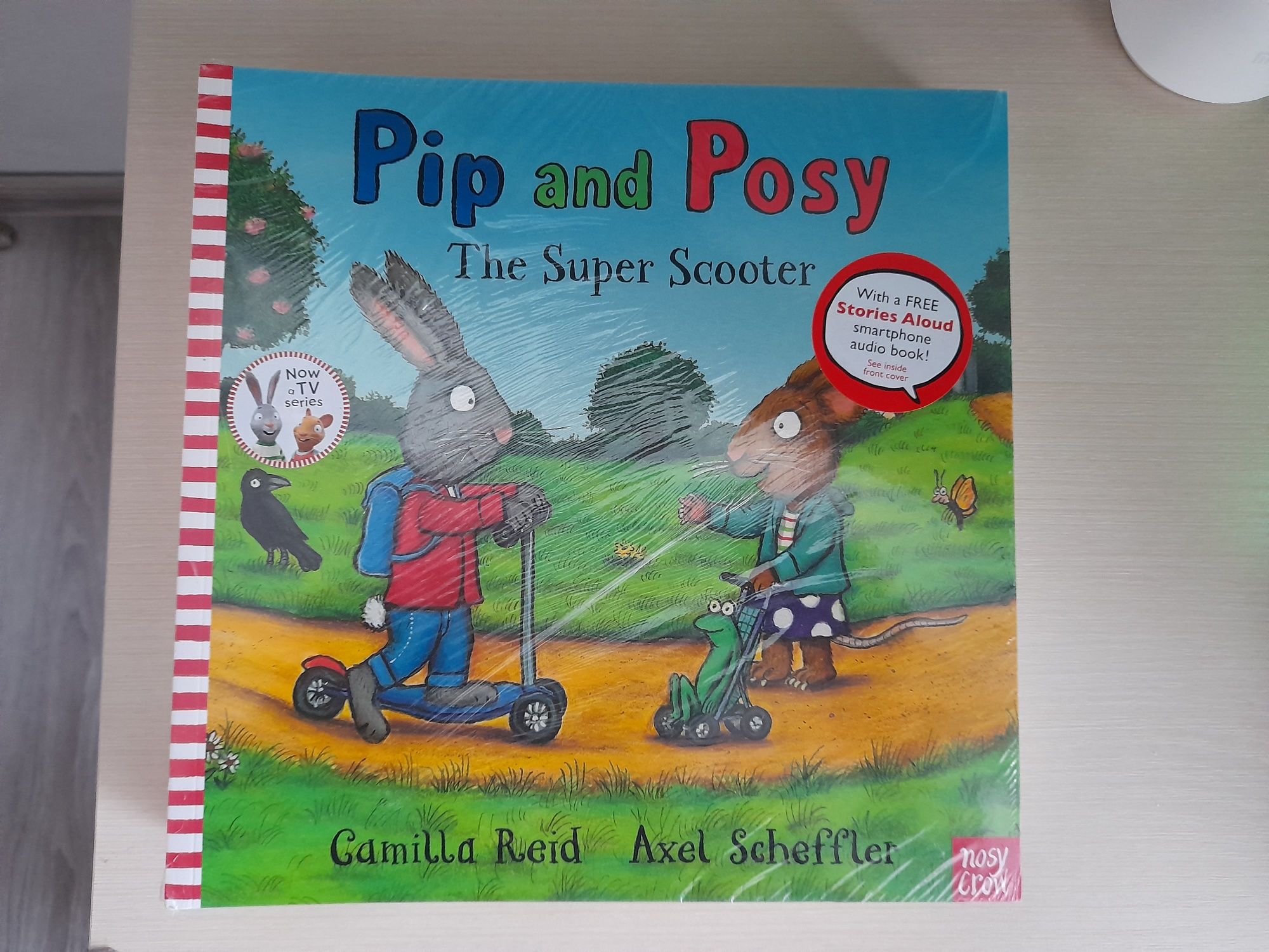 Книги з Серії для дітей Шусть і Шуня / Pip and Posy англійською
