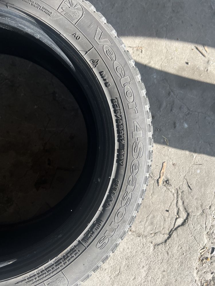Goodyear 235/55 R17 пара