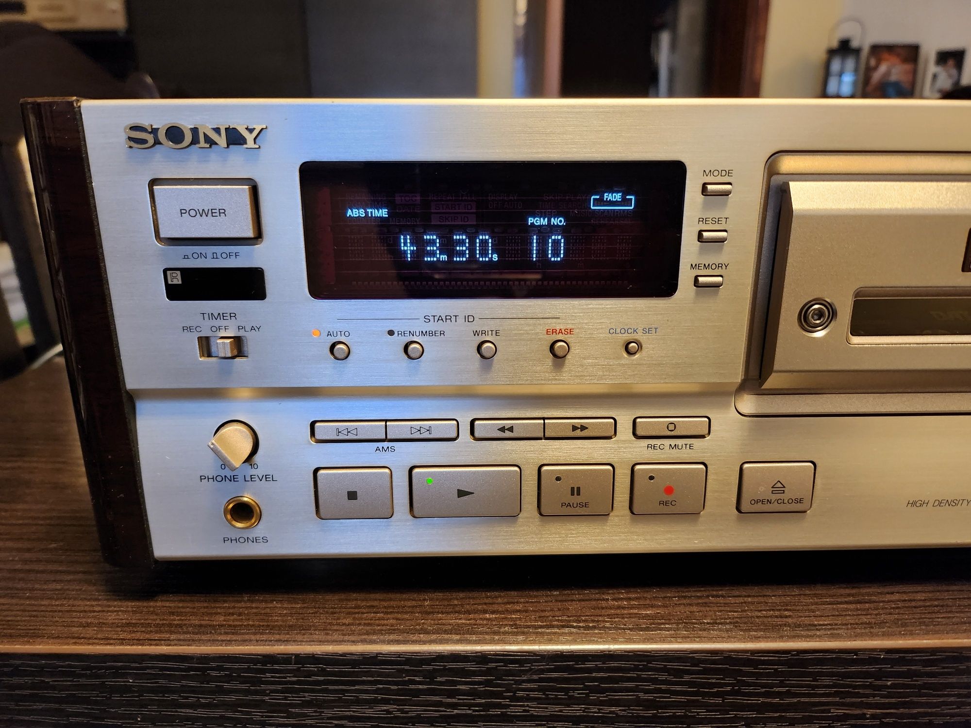 Sony DAT DTC-2000ES 4-ro głowicowy. Super Stan.