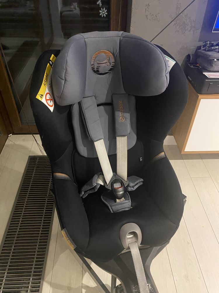 Fotelik samochodowy obrotowy Cybex Sirona S i-size
