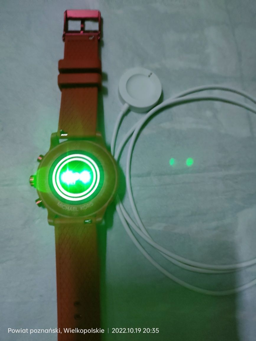 Sprzedam smartwatch damski