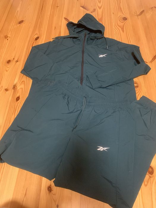 Чоловічий спортивний костюм Reebok ( L).