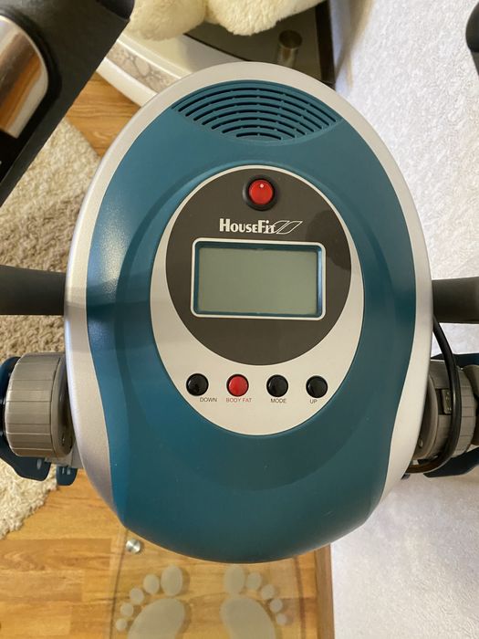 Вибромасажер HouseFit