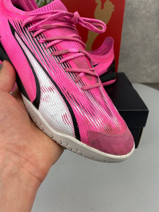 Buty piłkarskie halowe Puma Ultra Ultimate Court r. 42,5