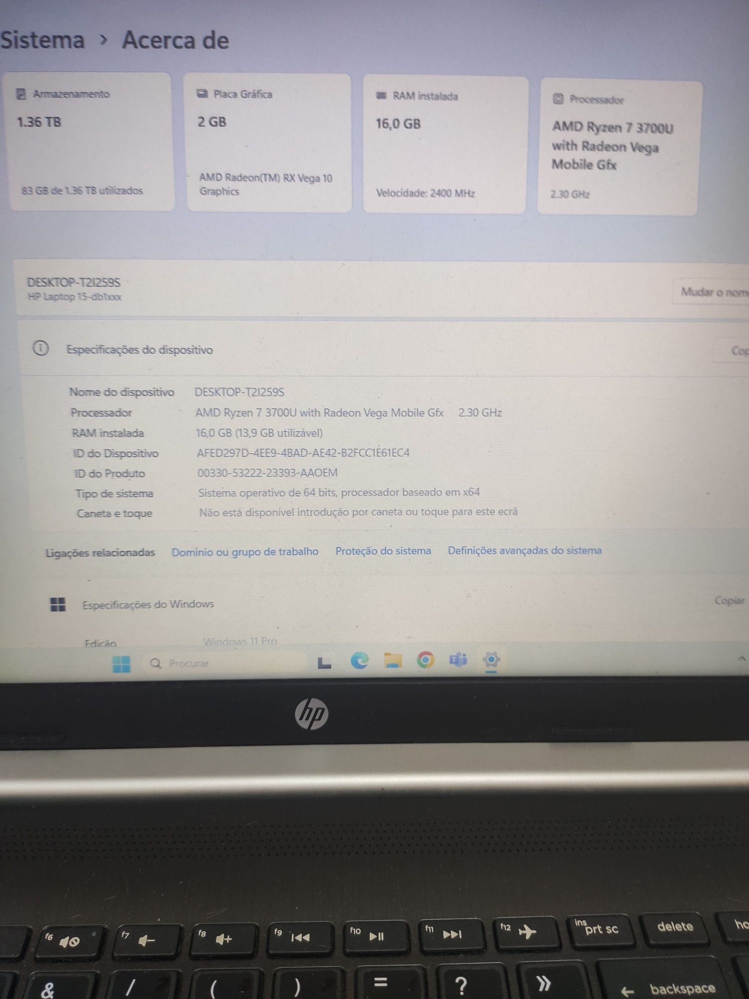 Portátil HP, AMD Ryzen™ 7 3700U com Radeon™ Vega 10/ 16Gb RAM / W11Pro