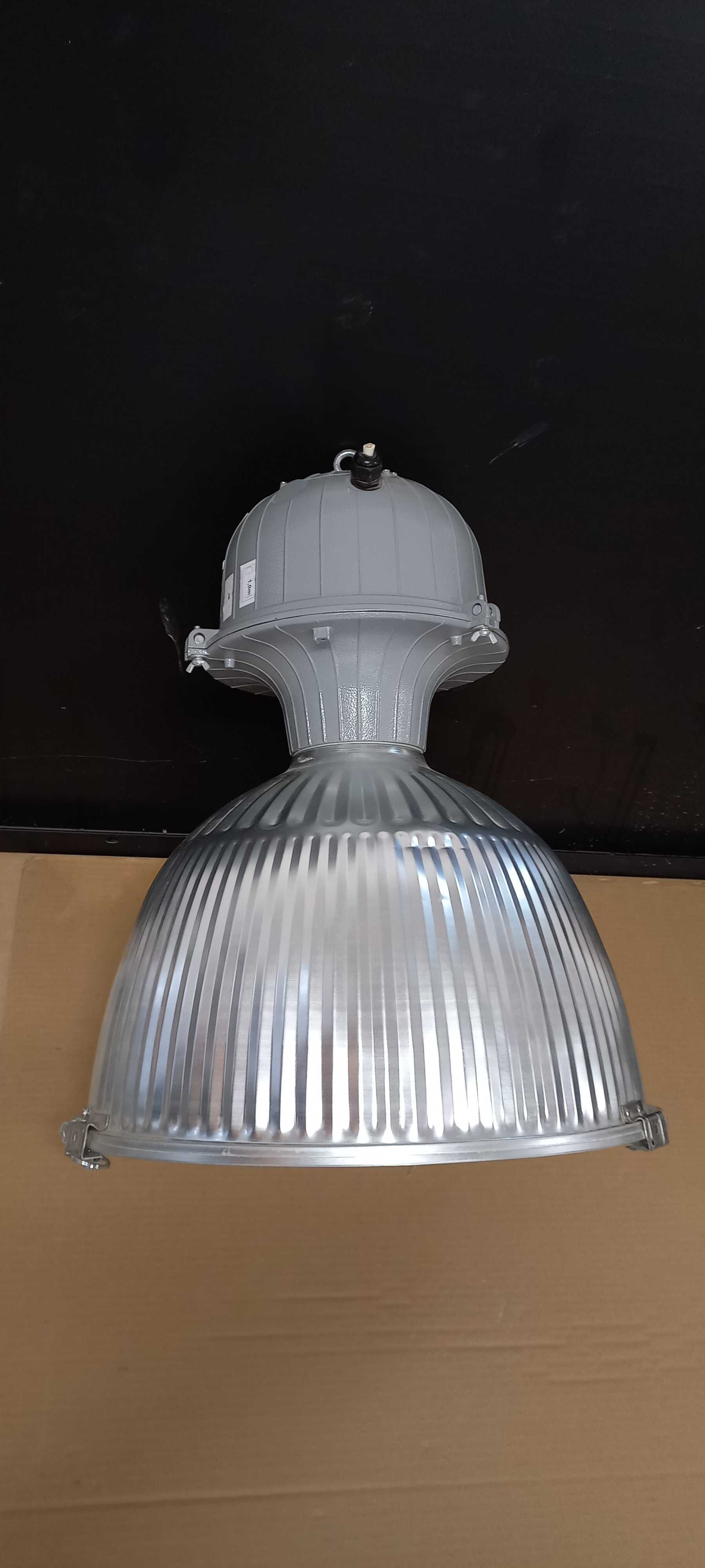 lampa loft  PRL duża 40 sztuk