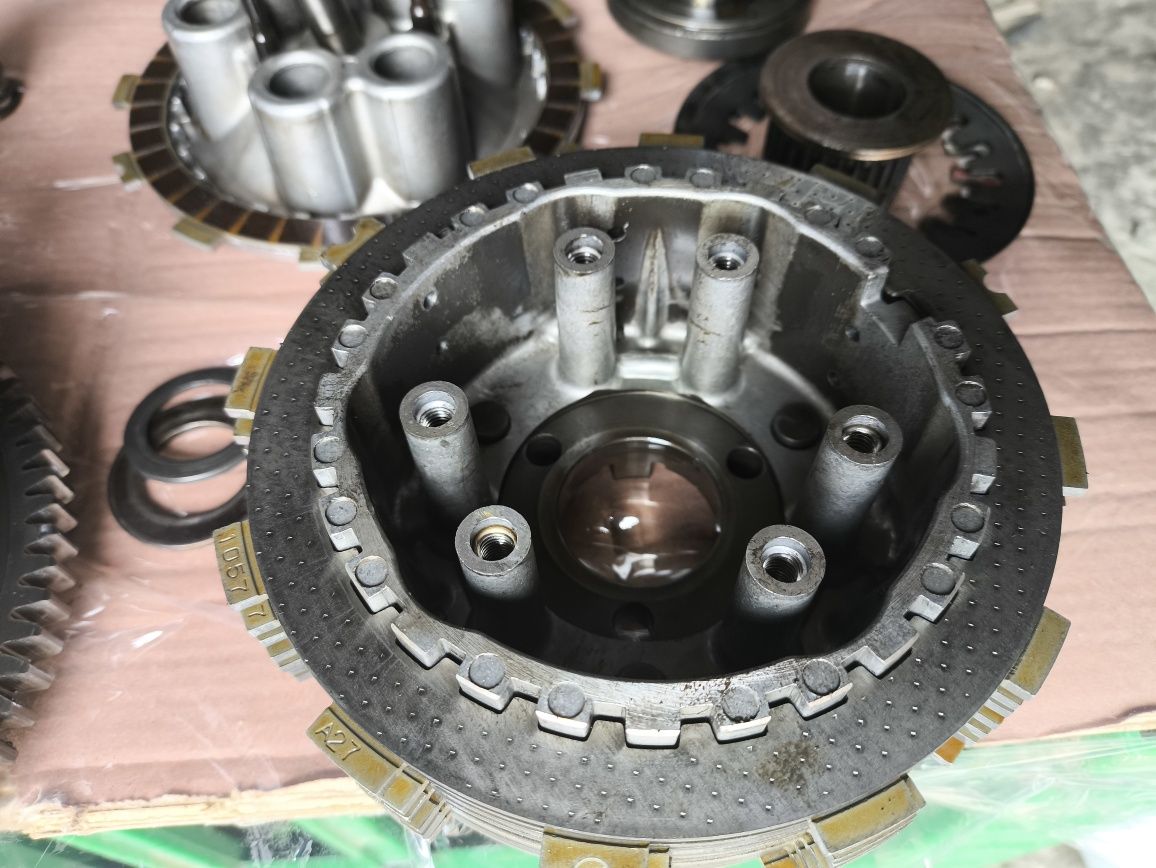 Suzuki GSX-R gsxr 600 750 k8 k9 L0 kosz sprzęgło